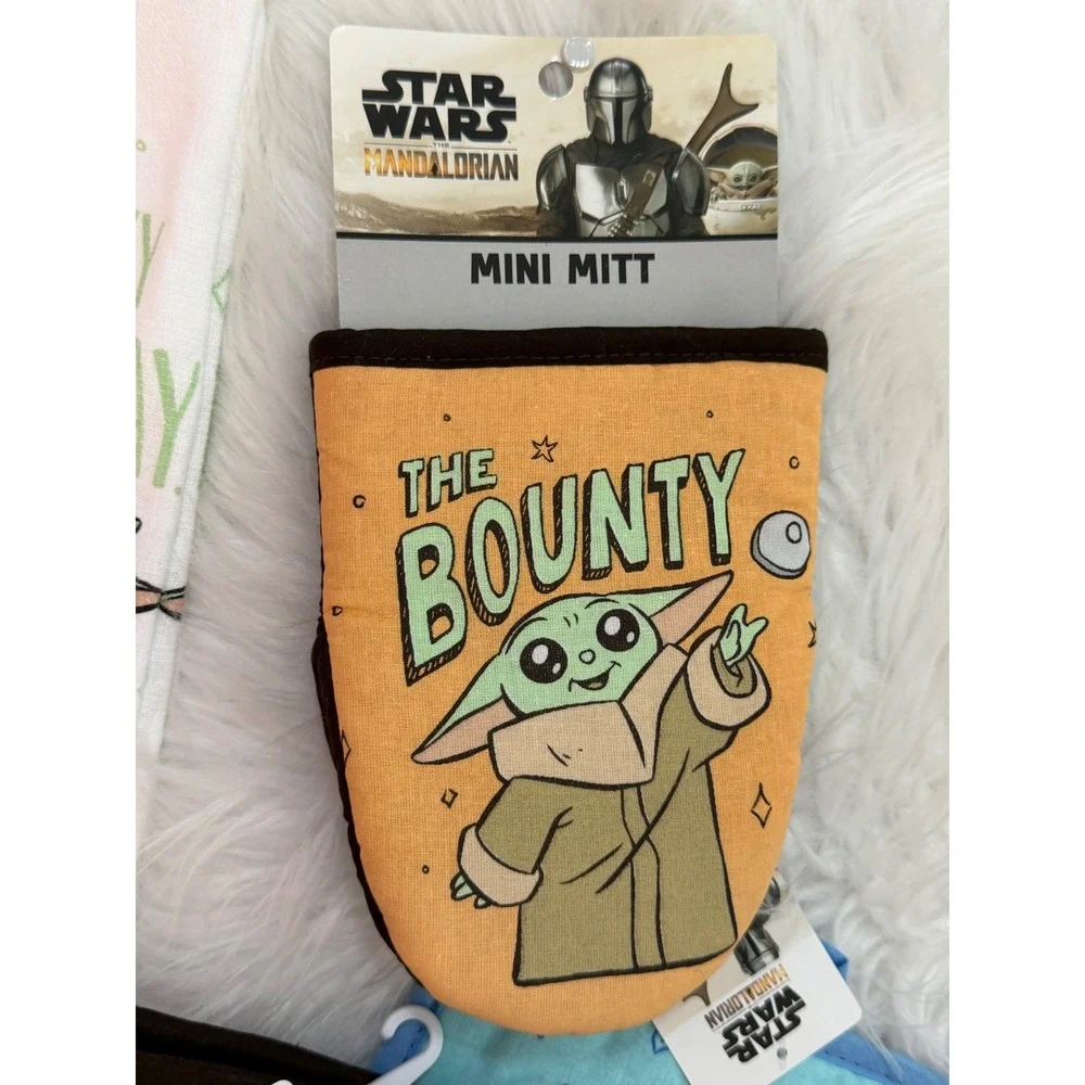 Star Wars Mandalorian Grogu Baby Yoda Kitchen Set Towel Mitts Pot Holder Clips